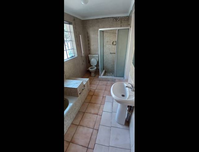 3 BEDROOM FREESTANDING TO LET IN WITBANK EXT 8
